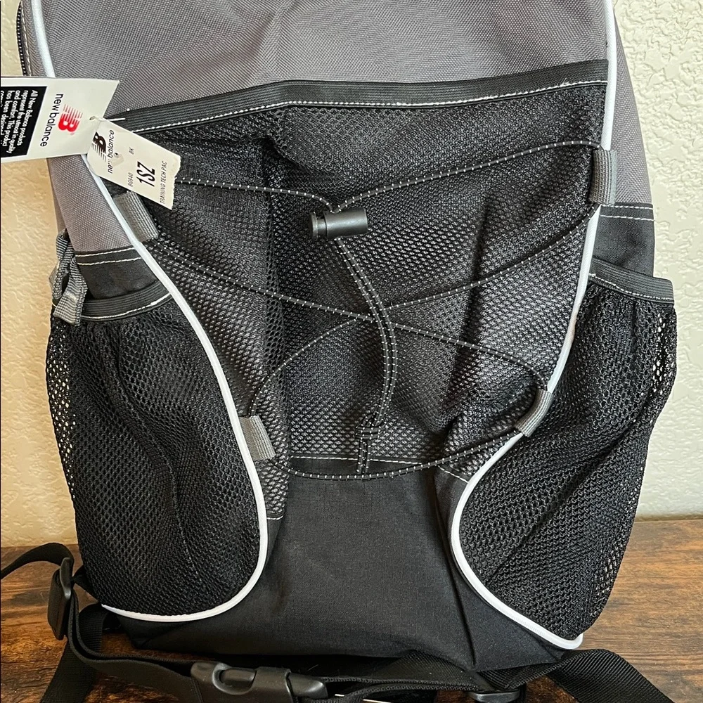 🆕 New Balance Tech backpack - Picture 3 of 5